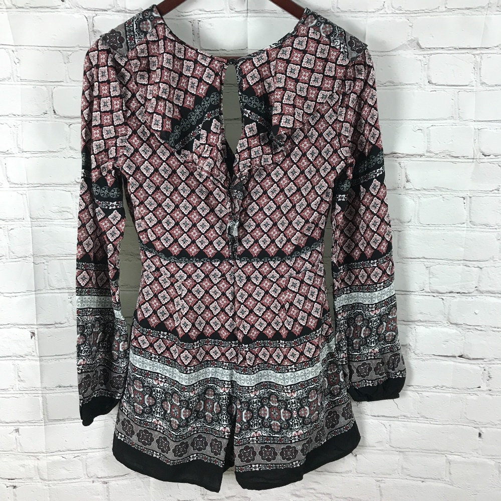 Wild Blue Sadie Robertson long sleeve romper - Picture 8 of 10